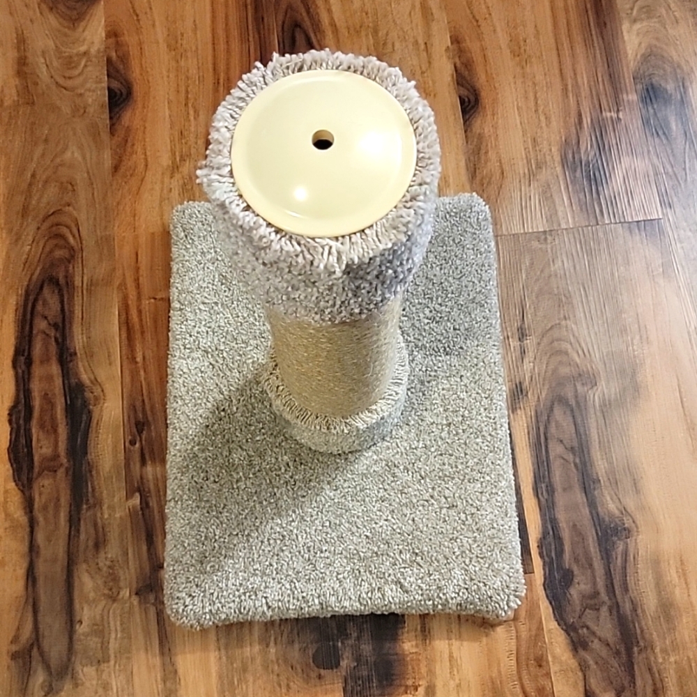 Cat Stratch Post